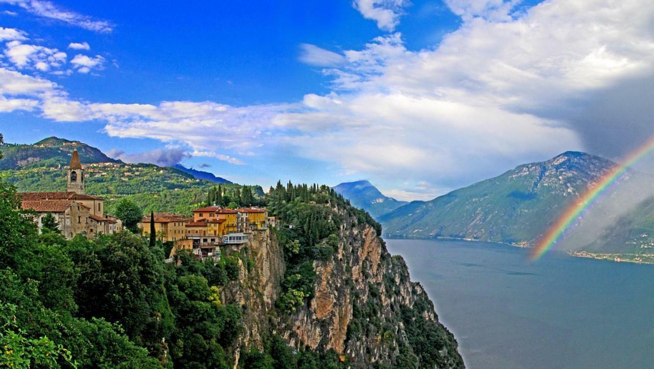 Apartament Ulivi Sul Garda Garden By Gardadomusmea Tremosine Zewnętrze zdjęcie
